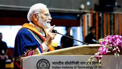 PM Modi to IIT Delhi Graduates: Keep learning, solve ‘out-of-syllabus’ problems and contribute to Viksit Bharat