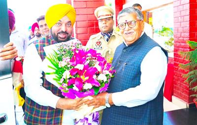 CM Bhagwant Singh Mann Meets Governor For 10-Day Parole To Jagtar Singh Hawara