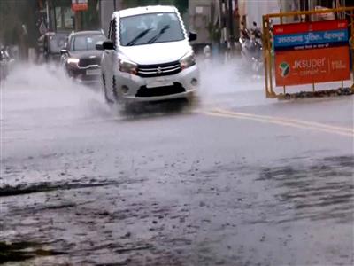 Uttarakhand: Heavy rain lashes Dehradun as 97 roads remain blocked; schools shut today