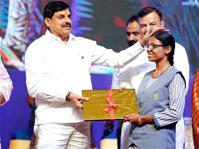MP CM Mohan Yadav transfers over Rs 304 Cr to around 1.21 lakh students for laptop purchase