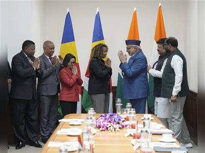 India and Seychelles discuss strengthening cooperation in maritime security, AI, renewable energy