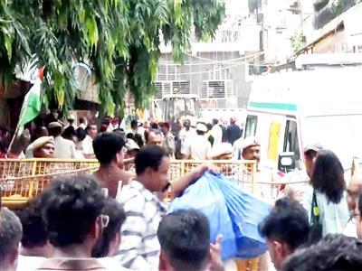12 rescued, 7 dead in Satya Niketan building collapse; NDRF says no specific figure on trapped people