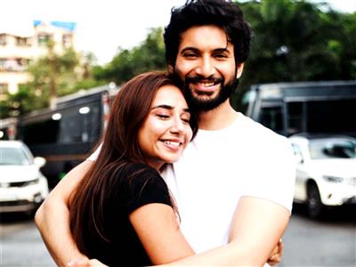 'Mismatched' season 4: Rohit Saraf, Prajakta Koli wrap filming for final season