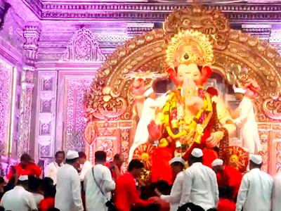 From Mumbai's Lalbaugcha Raja to Tamil Nadu temples, nation celebrates Ganesh Chaturthi with great joy