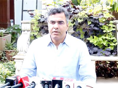 Delhi Minister Parvesh Verma backs SIR process, says EC working in transparent, fair manner