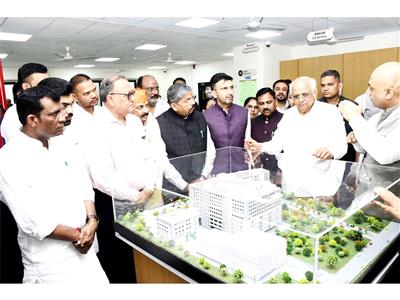 Gujarat Chief Minister Bhupendra Patel Inaugurates 317-Bed UNM Transitional Hospital in Vyara