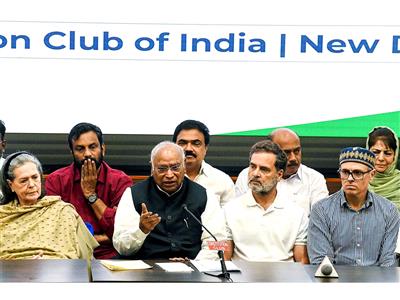 INDIA bloc MPs to march to ECI HQ today demanding CEC Gyanesh Kumar's ouster