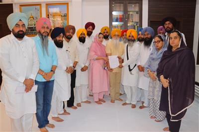 AAP Delegation Meets Jathedar of Sri Akal Takht Sahib, Seeks Strict Action Against Amit Shah Over Police Entry Into Gurdwara Sri Bangla Sahib