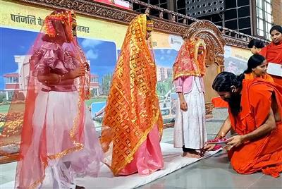 Baba Ramdev performs Kanya Pujan, calls for system ensuring women's safety